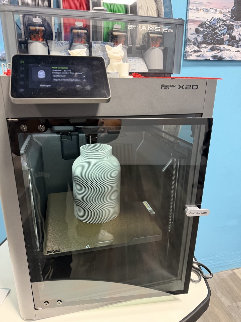 Participants working together in the Van Nuys 3D printing and computer lab